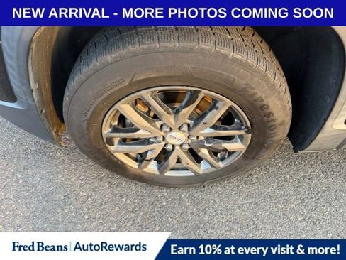 Used 2019 GMC Acadia SLT w/ LPO, Floor Liner Package AWD/4WD image 4