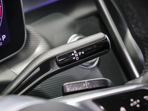 Used 2025 Mercedes-Benz C 300 4MATIC Sedan image 20