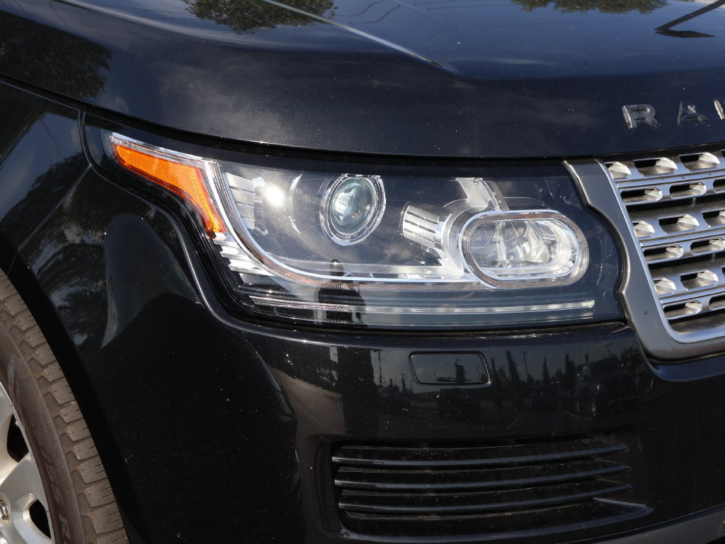 Used 2013 Land Rover Range Rover HSE AWD/4WD image 6