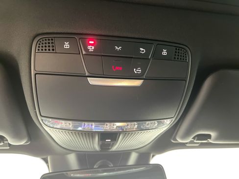 Used 2019 Mercedes-Benz E 300 image 20