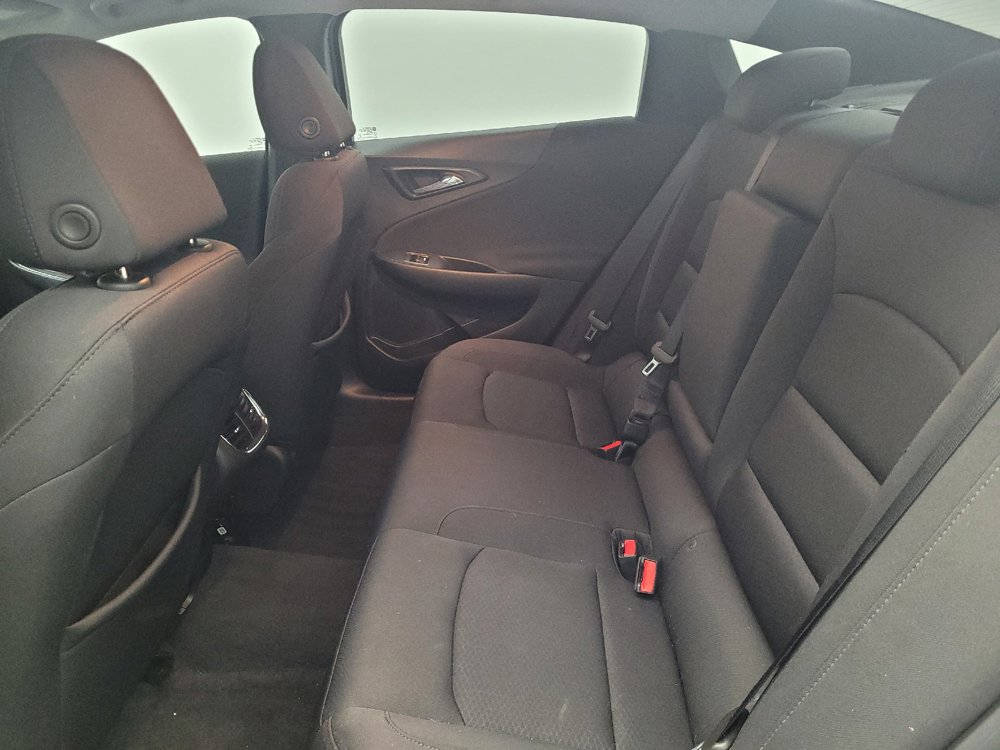 Used 2019 Chevrolet Malibu Hybrid FWD image 18