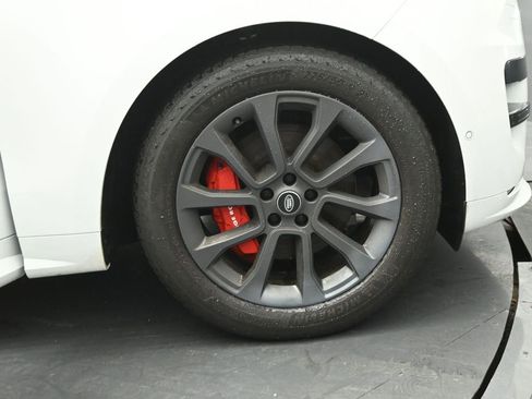 Used 2024 Land Rover Range Rover Sport Dynamic SE image 28
