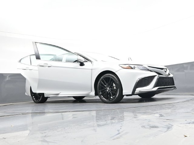 Used 2024 Toyota Camry XSE FWD image 43