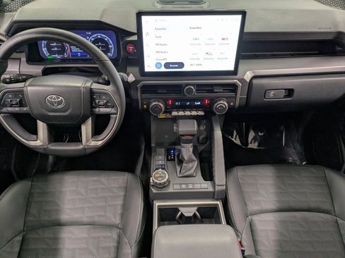 Used 2025 Toyota 4Runner TRD Off-Road Premium image 23