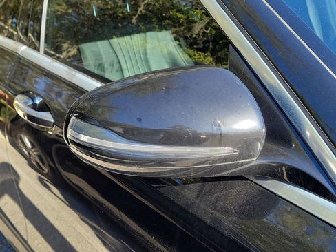 Used 2017 Mercedes-Benz E 300 image 21