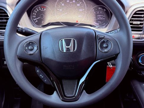 Used 2017 Honda HR-V LX image 27