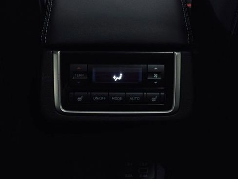 Used 2025 Subaru Ascent Limited w/ Popular Package #1 image 27