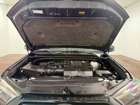 Used 2024 Toyota 4Runner Limited image 20