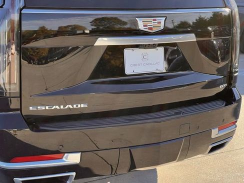 New 2026 Cadillac Escalade ESV Luxury image 6