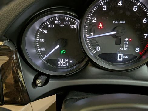 Certified 2026 Porsche Macan AWD/4WD image 31