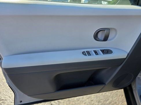 New 2026 Hyundai Ioniq 5 SE image 20