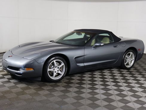 Used 2003 Chevrolet Corvette Convertible w/ Preferred Equipment Group1 image 5