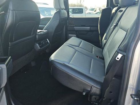 Used 2022 Ford F150 Lightning Lariat image 9