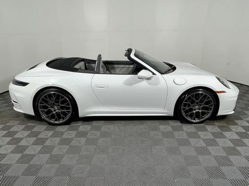 Used 2025 Porsche 911 Carrera S image 8