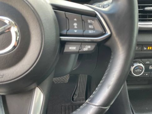 Used 2018 MAZDA MAZDA3 Grand Touring w/ Premium Equipment Package FWD image 14