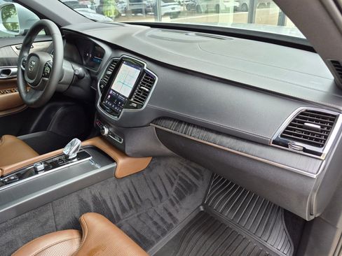 Used 2023 Volvo XC90 B6 Ultimate w/ Protection Package Premier AWD/4WD image 25