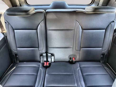 Used 2025 GMC Yukon Elevation w/ Technology Package AWD/4WD image 26