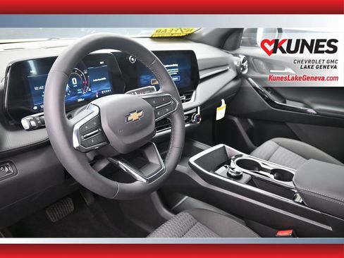 New 2026 Chevrolet Equinox LT w/ Safety and Technology Package image 17