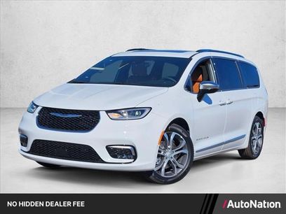 New 2026 Chrysler Pacifica Pinnacle