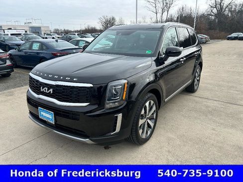 Used 2022 Kia Telluride S image 2