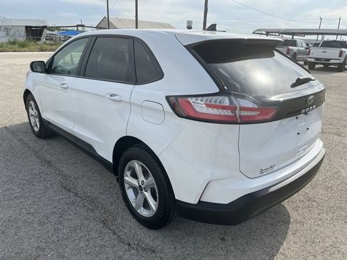 Used 2022 Ford Edge SE image 6