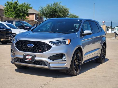 Used 2024 Ford Edge ST w/ Equipment Group 401A AWD/4WD image 12