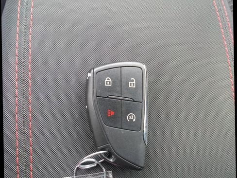 Used 2023 Chevrolet Colorado Z71 w/ Z71 Convenience Package 2 image 24