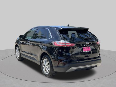 Used 2024 Ford Edge SEL AWD/4WD image 3