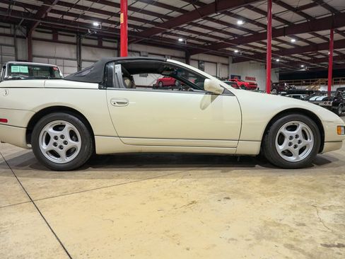 Used 1993 Nissan 300ZX Convertible RWD image 22