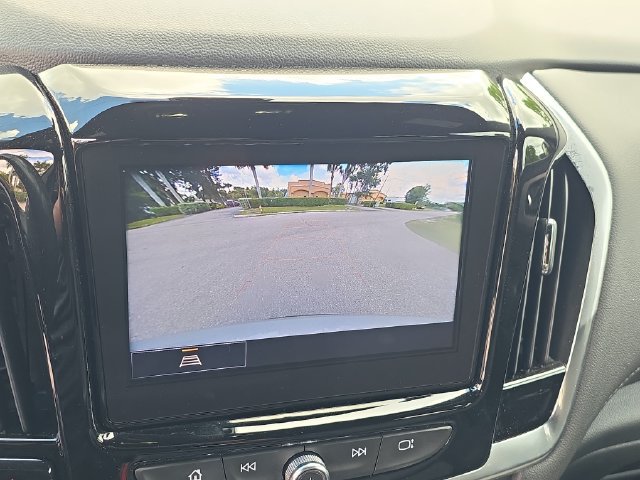 Certified 2022 Chevrolet Traverse LT FWD image 30