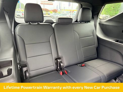 New 2026 Chevrolet Traverse High Country w/ LPO, Floor Liner Package FWD image 18