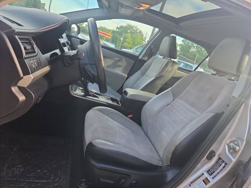 Used 2015 Toyota Camry XSE FWD image 16