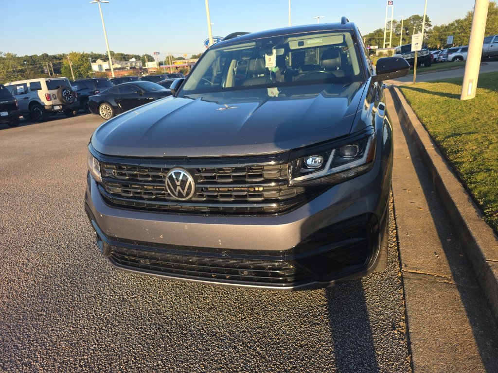 Used 2022 Volkswagen Atlas SEL R-Line AWD/4WD image 3