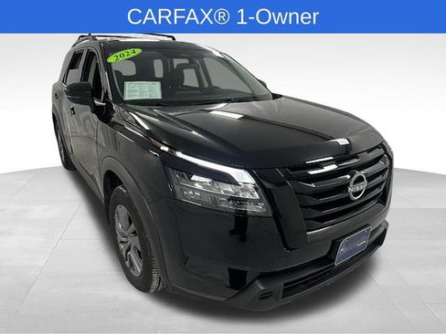 Used 2024 Nissan Pathfinder SV w/ SV Premium Package image 1