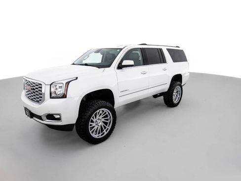 Used 2020 GMC Yukon XL Denali w/ Open Road Package AWD/4WD image 9