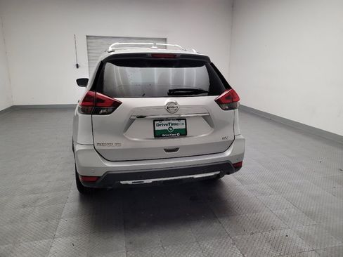 Used 2019 Nissan Rogue SV FWD image 6