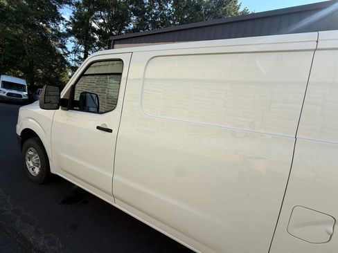 Used 2020 Nissan NV 1500 SV RWD image 28