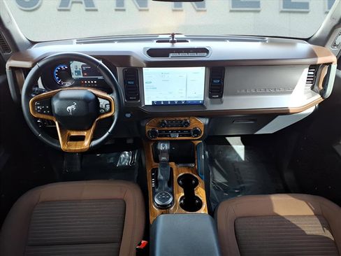 Used 2023 Ford Bronco Outer Banks image 12