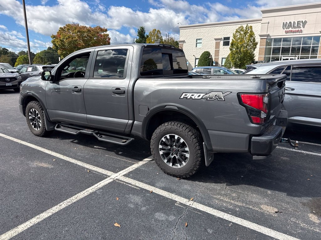 Used 2022 Nissan Titan PRO-4X w/ Pro-4x Convenience Package AWD/4WD image 2