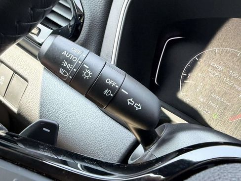 Used 2023 Honda Pilot Touring image 38