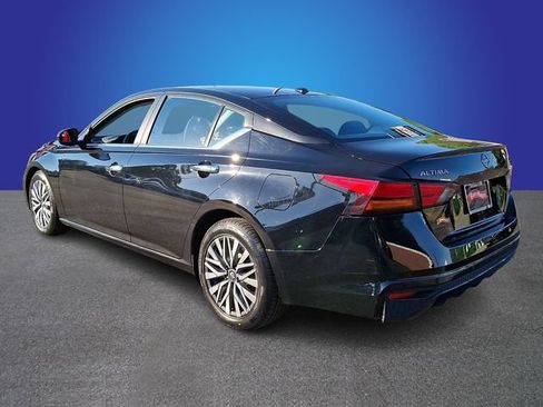 Used 2023 Nissan Altima 2.5 SV FWD image 6