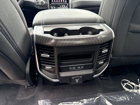 New 2026 RAM 1500 4x4 Crew Cab image 23