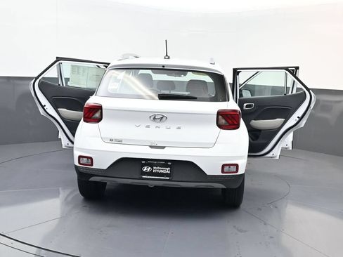 Certified 2026 Hyundai Venue SEL FWD image 30