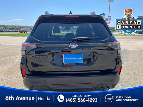 Used 2025 Subaru Forester Premium AWD/4WD image 6