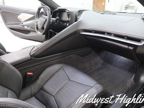 Used 2023 Chevrolet Corvette Z06 RWD image 36