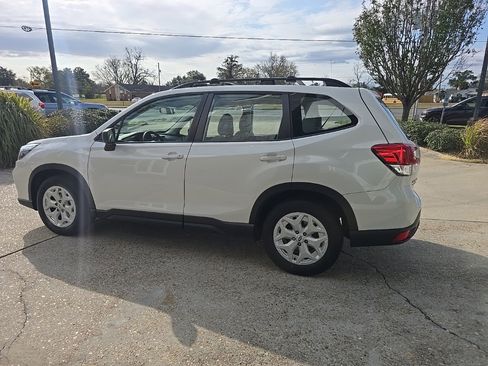 Used 2021 Subaru Forester image 7