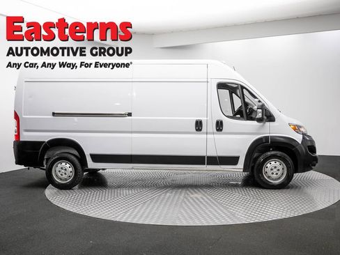 Used 2023 RAM ProMaster 2500 FWD image 4