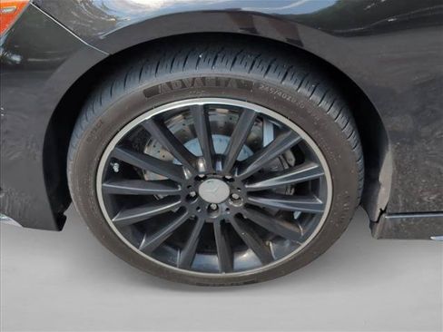 Used 2015 Mercedes-Benz S 550 4MATIC Coupe w/ Sport Package image 26
