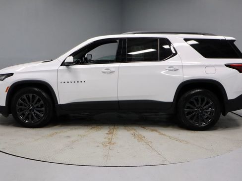 Used 2023 Chevrolet Traverse RS w/ LPO, Floor Liner Package AWD/4WD image 9