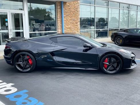 Used 2025 Chevrolet Corvette E-Ray w/ ZER Performance Package AWD/4WD image 21